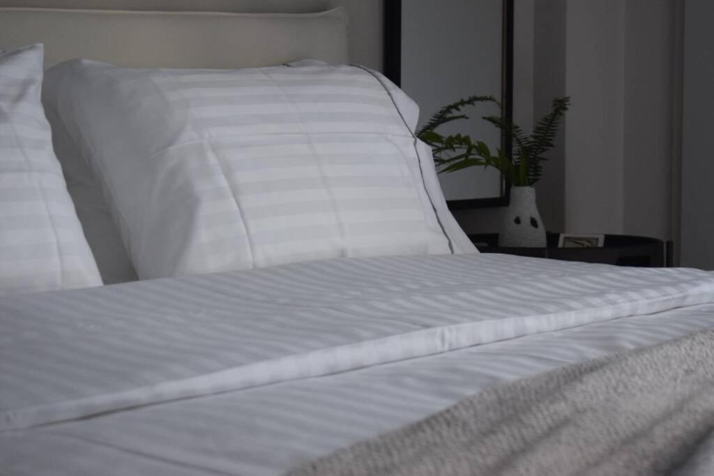 Ockto Luxurious Business Travel Apartment Athena Bagian luar foto