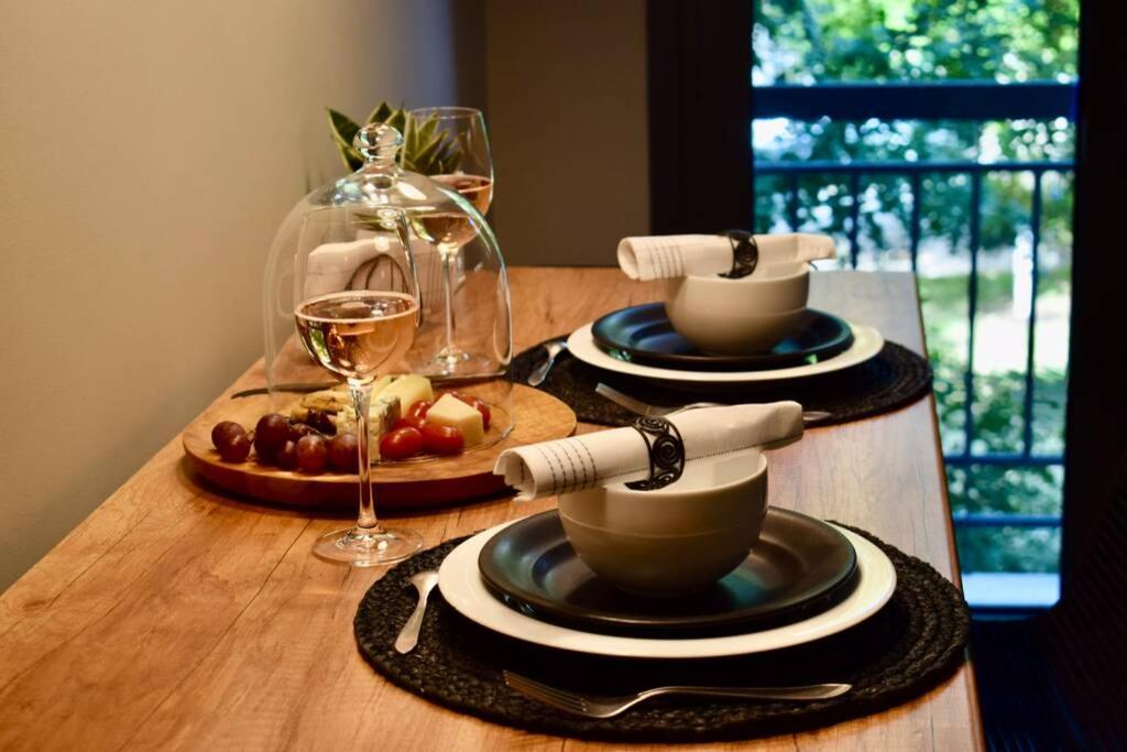 Ockto Luxurious Business Travel Apartment Athena Bagian luar foto